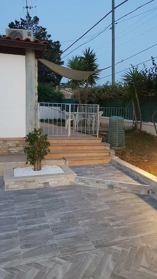 Villa Roby Trappeto  Holiday home Trappeto (Sicily)