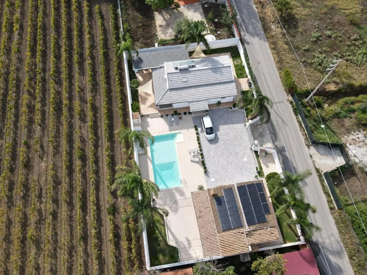 Vakantiehuis Villa Roby Trappeto  Italië